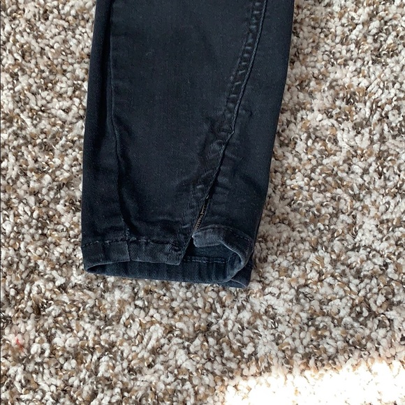 Jeans - Picture 2 of 6